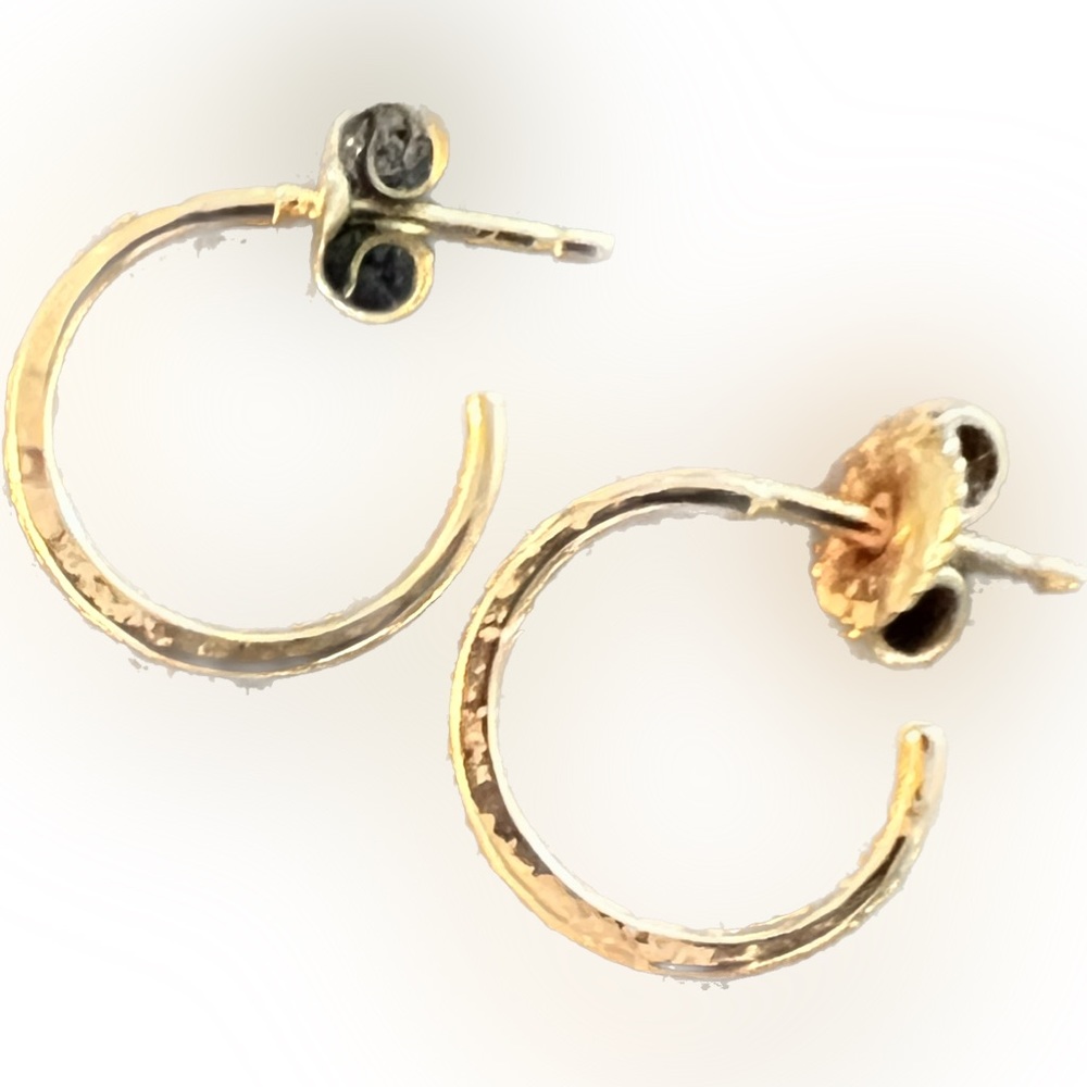 EUC 14k GOLD HAMMERED HOOP EARRINGS
